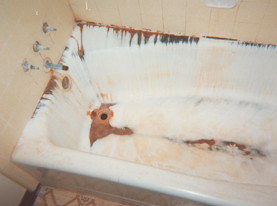 Fiberglass Tub Refinishing - Before Transformation